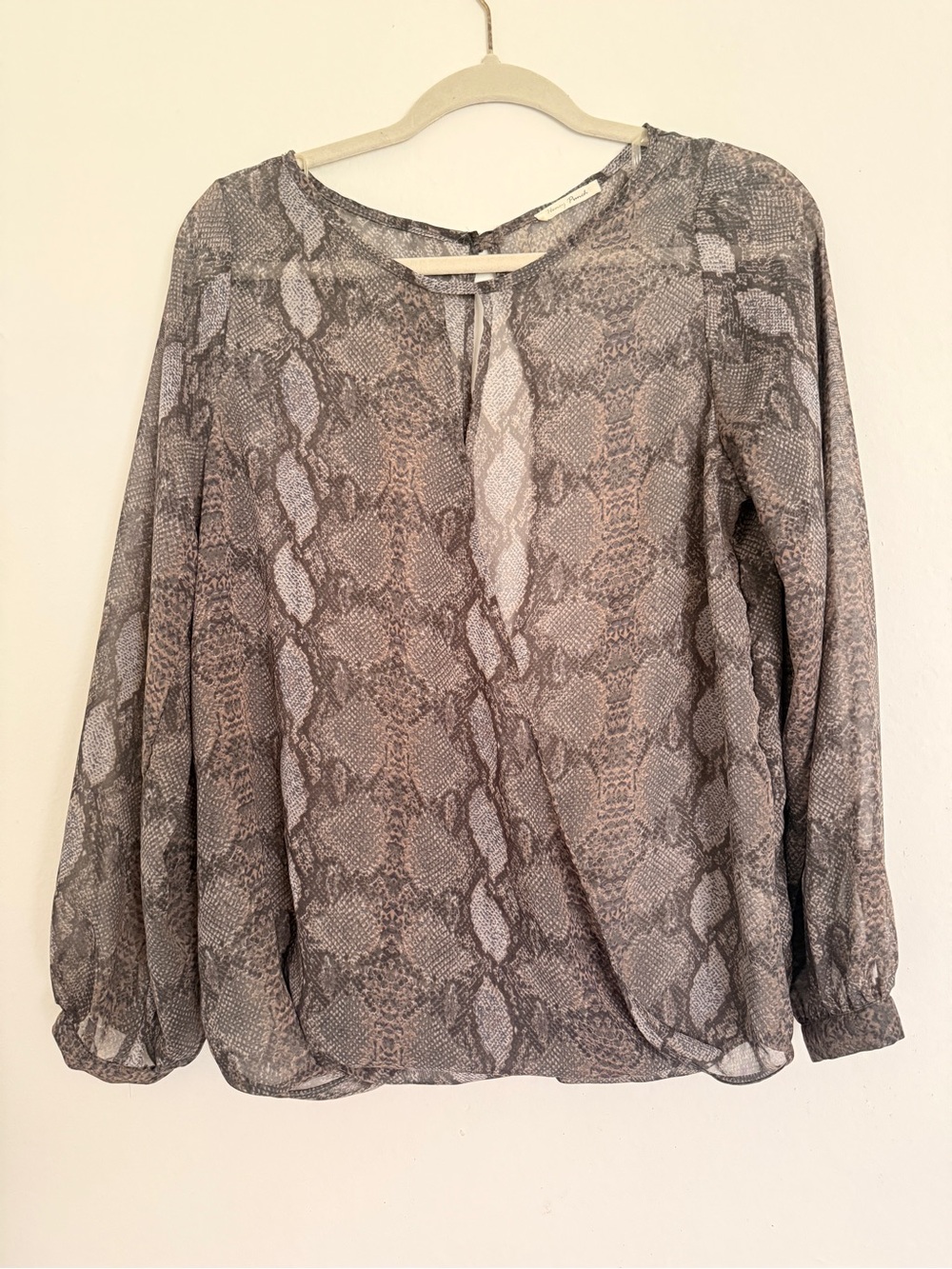 Honey Punch Gray Snake-Print Long Sleeve Blouse